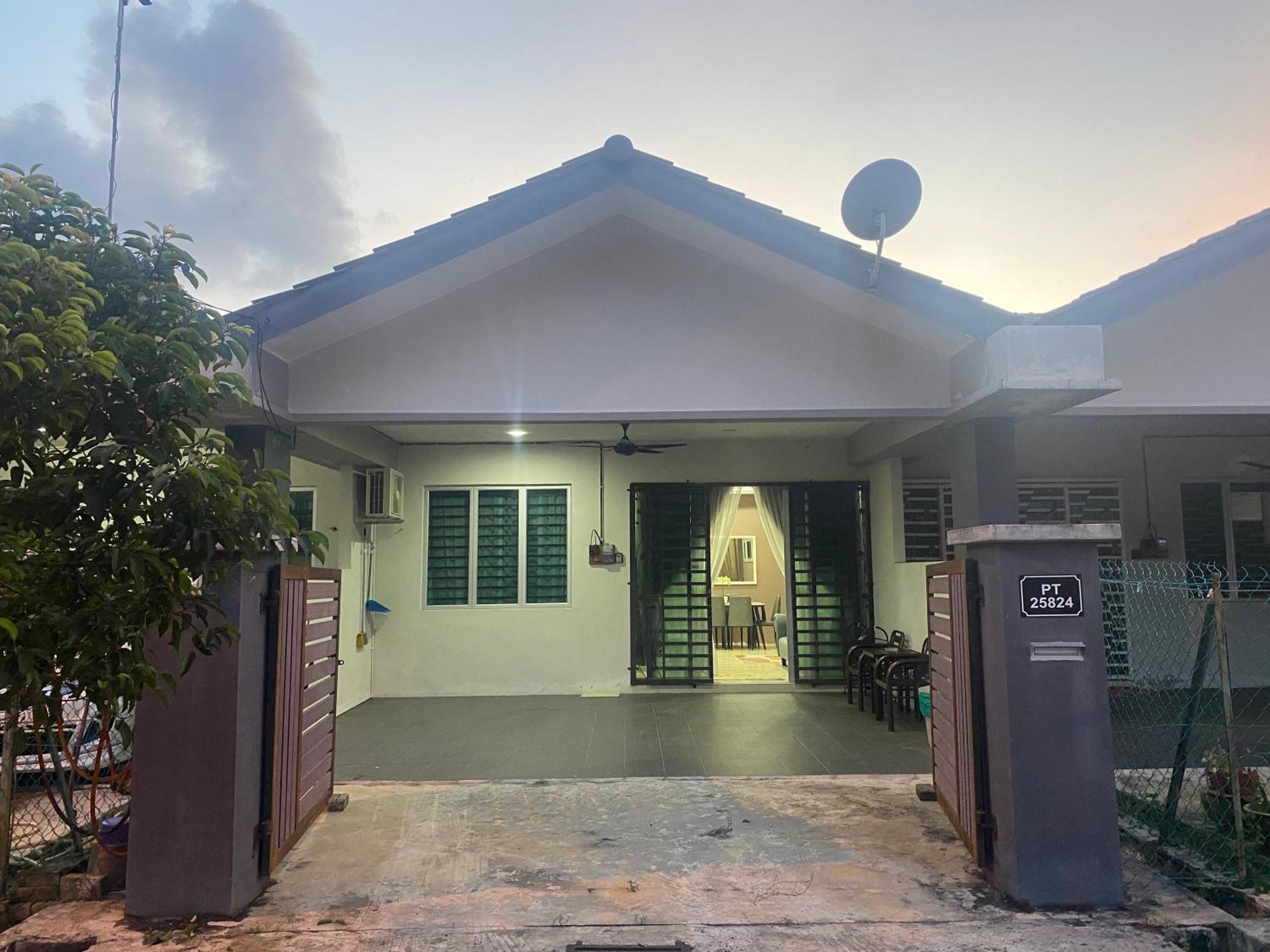 Ss De' Kelulut Homestay Маранг Екстериор снимка